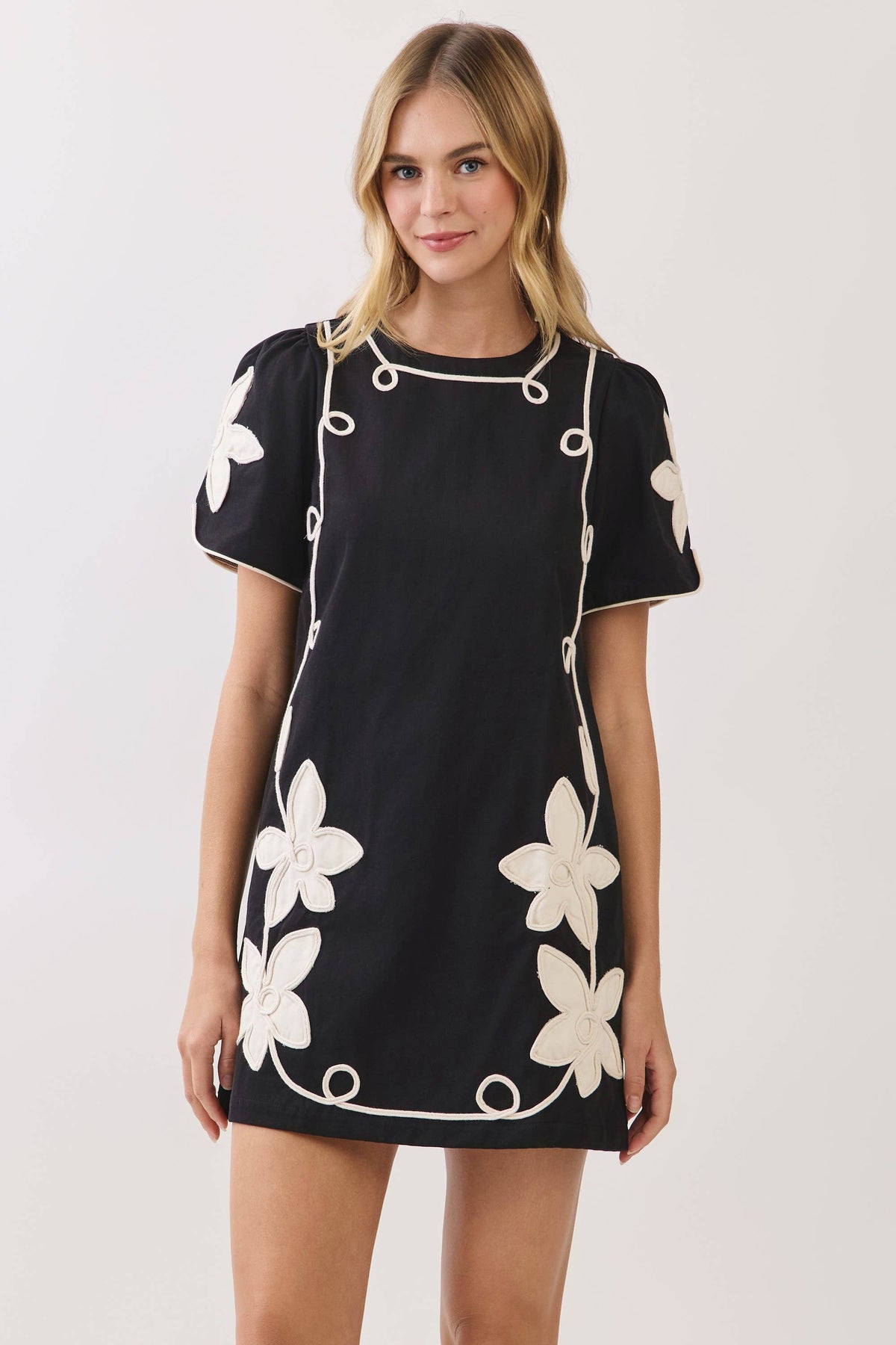 Floral Appliqué Contrast Trim Mini Dress - Salt & Creek