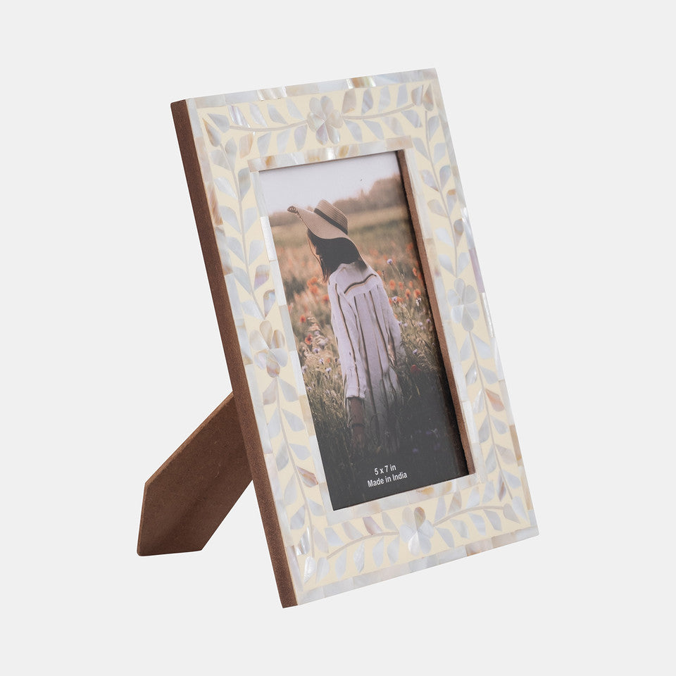 Pearl Photo Frame