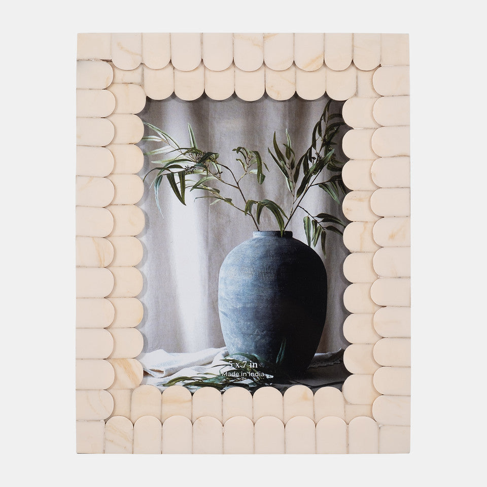 Scalloped Photo Frame - Salt & Creek