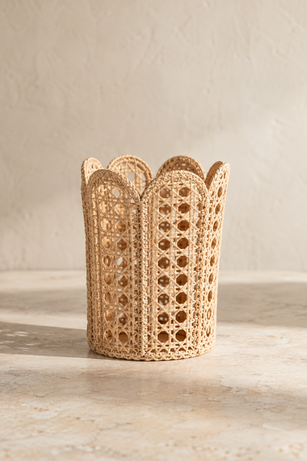 Scallop Vase - Salt & Creek