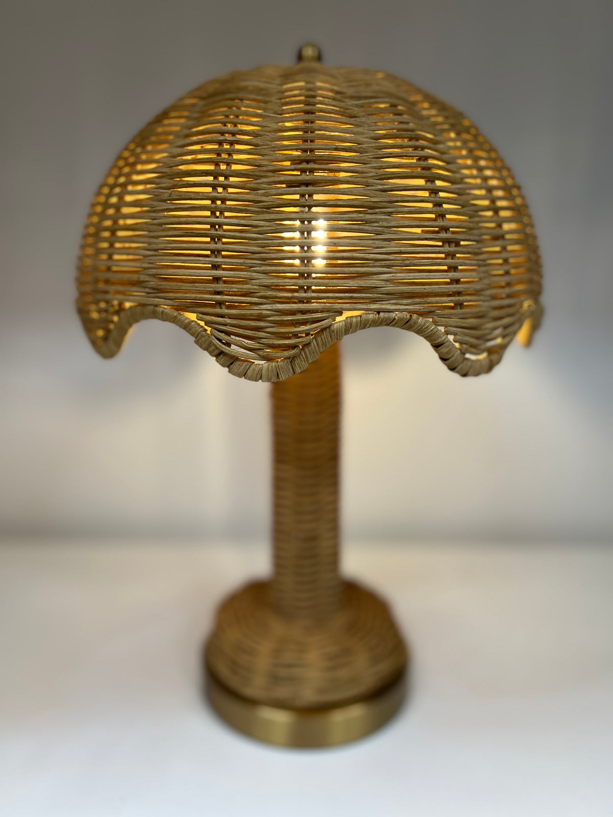 Rattan Scalloped Lamp - Salt & Creek
