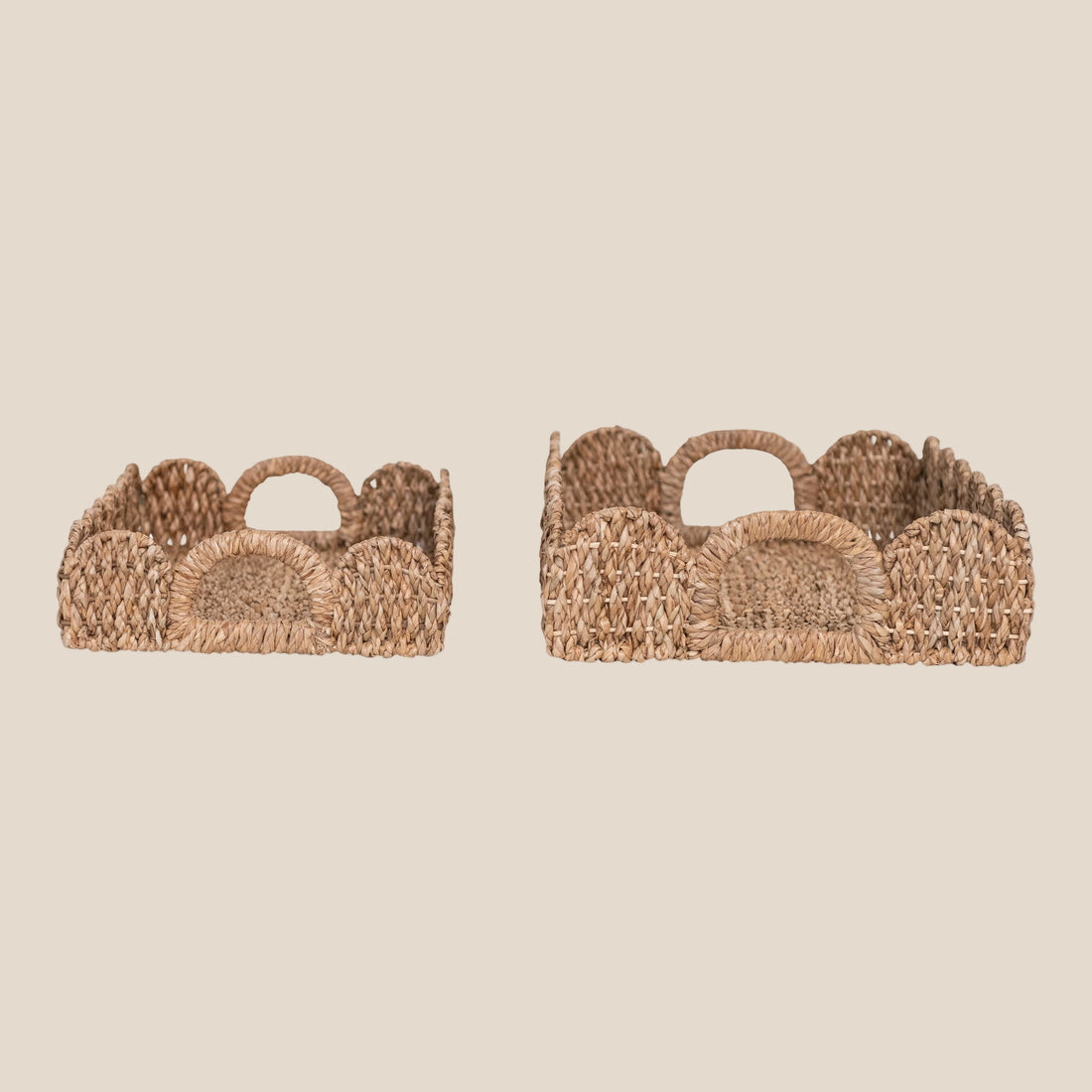 Decorative Braided Bankuan Trays w/ Handles & Scalloped Edge, Set of 2