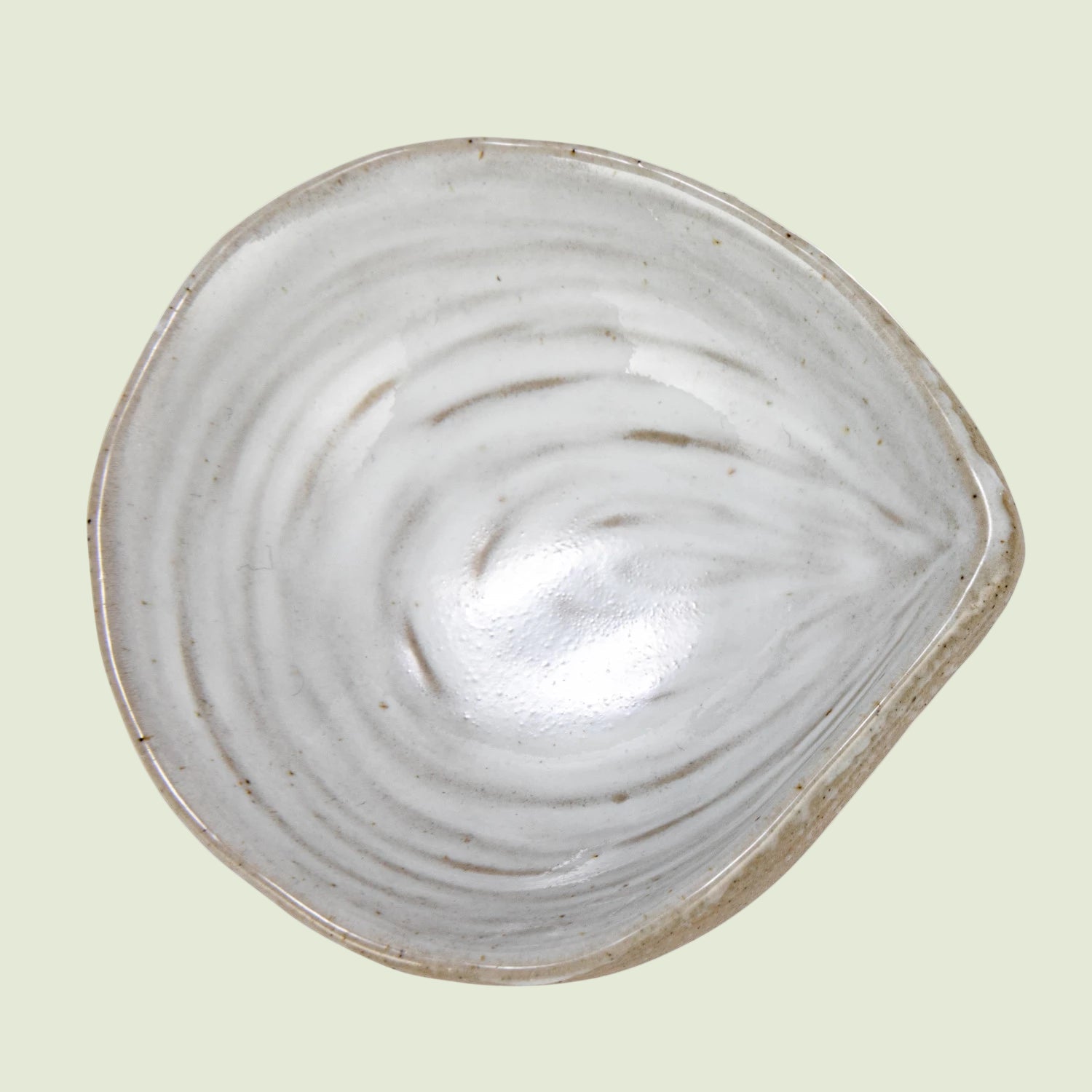 Stoneware Clamshell Dish