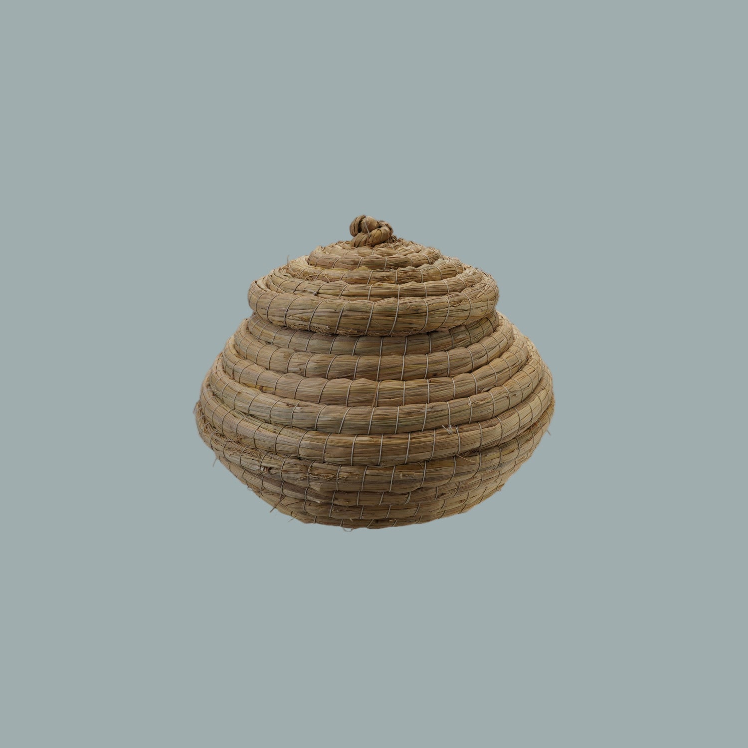 Woven Straw Basket with Lid, Natural