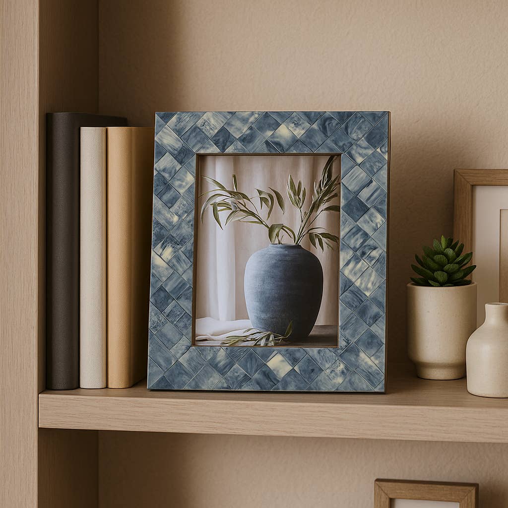 Woven Ocean Frame