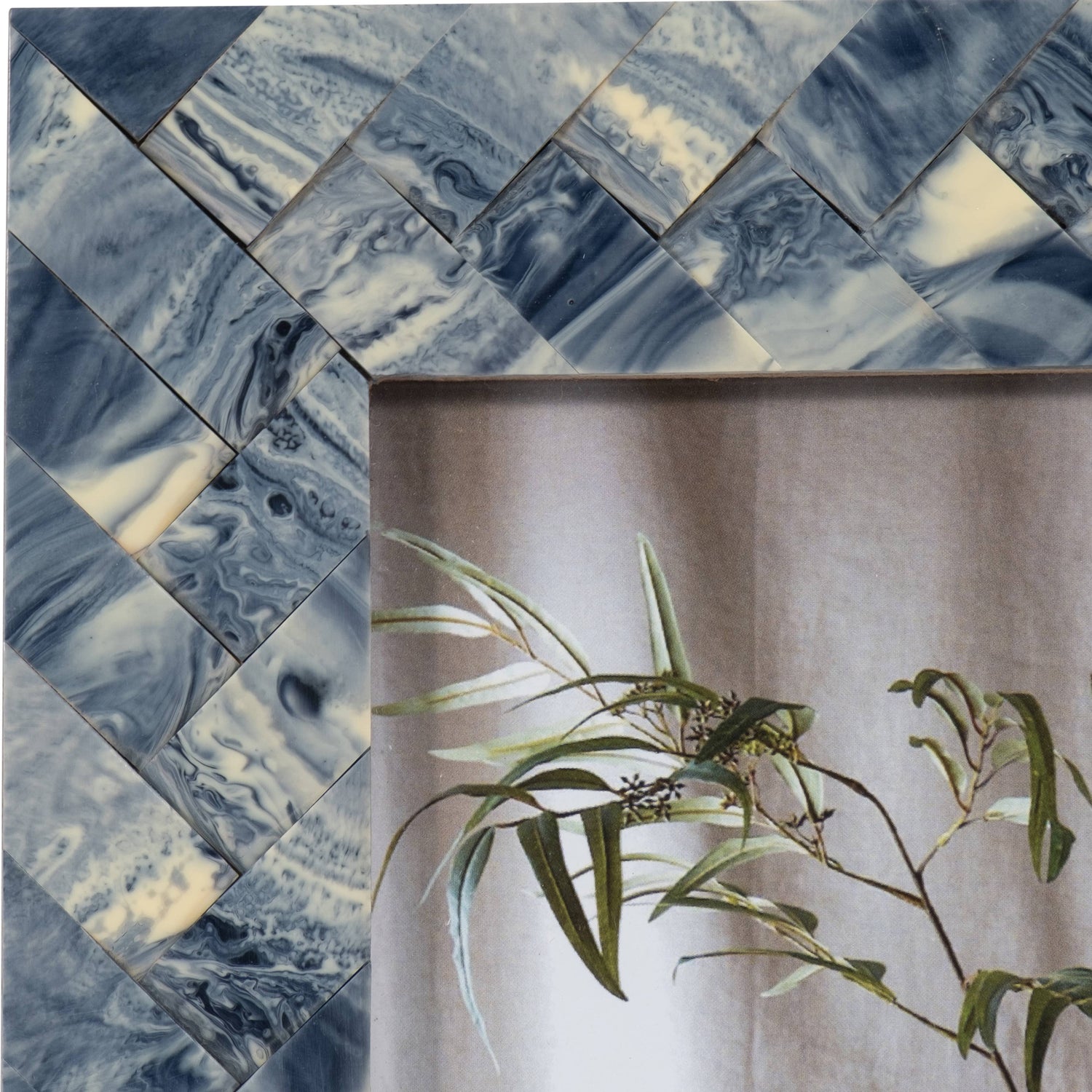 Woven Ocean Frame