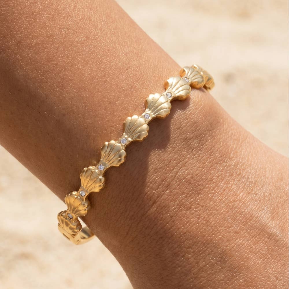 Scallop Shell Bangle Bracelet - Salt &amp; Creek