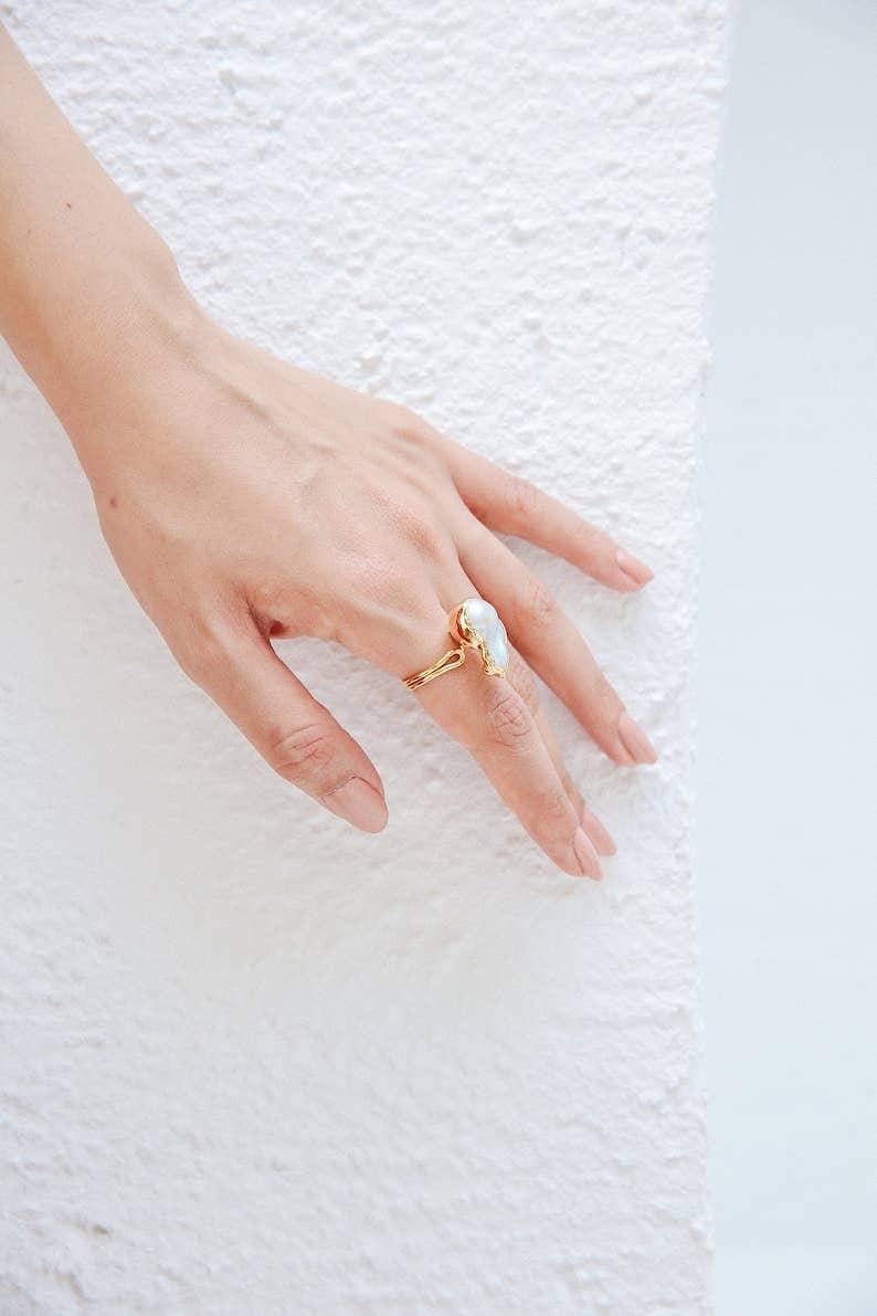 Sirena Baroque Pearl Ring