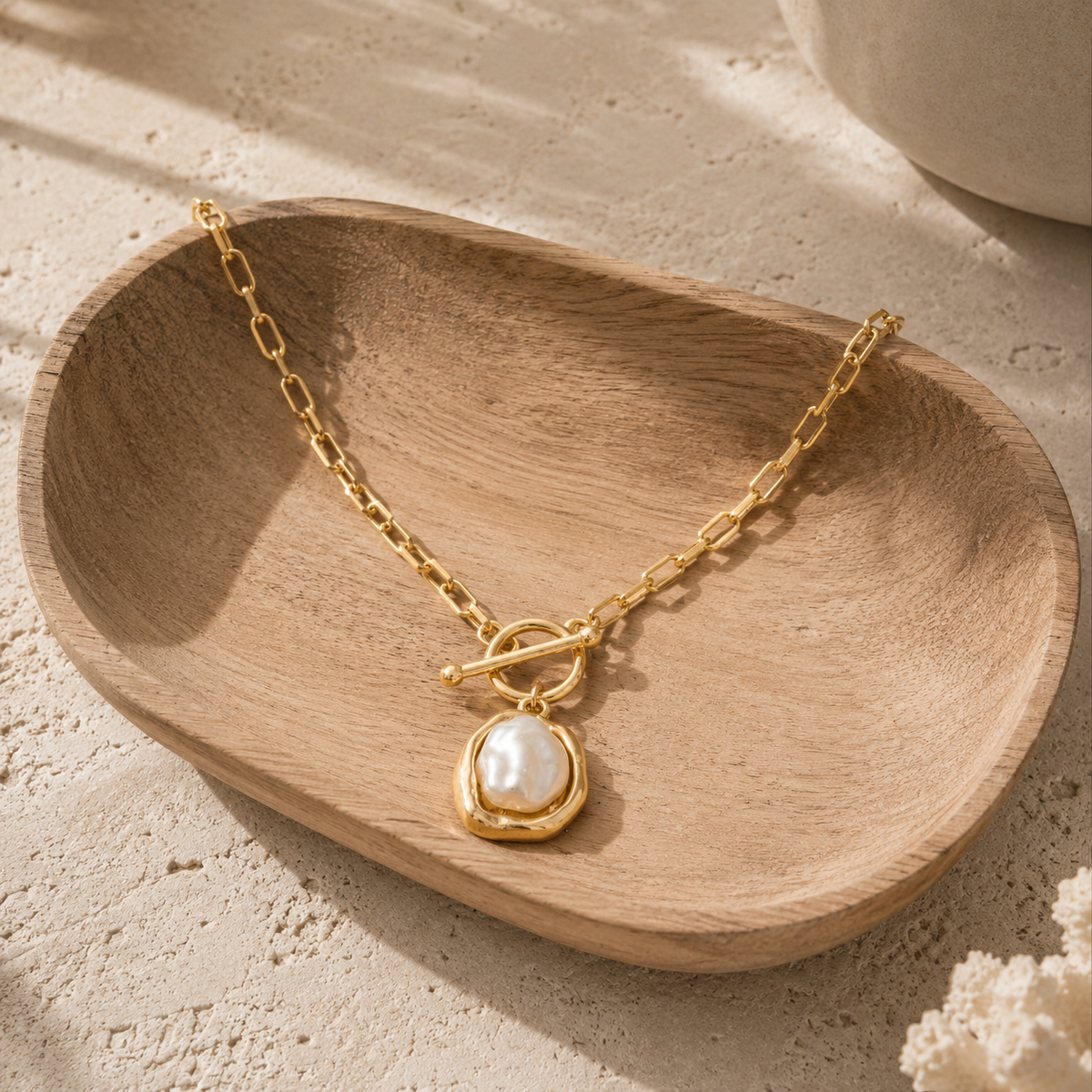 Pearl Toggle Necklace - Salt &amp; Creek