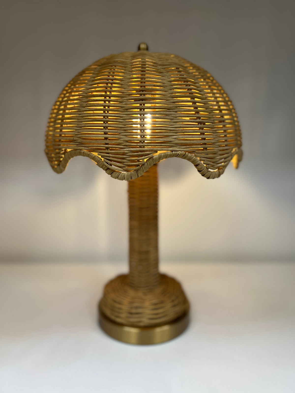 Rattan Scalloped Lamp - Salt &amp; Creek
