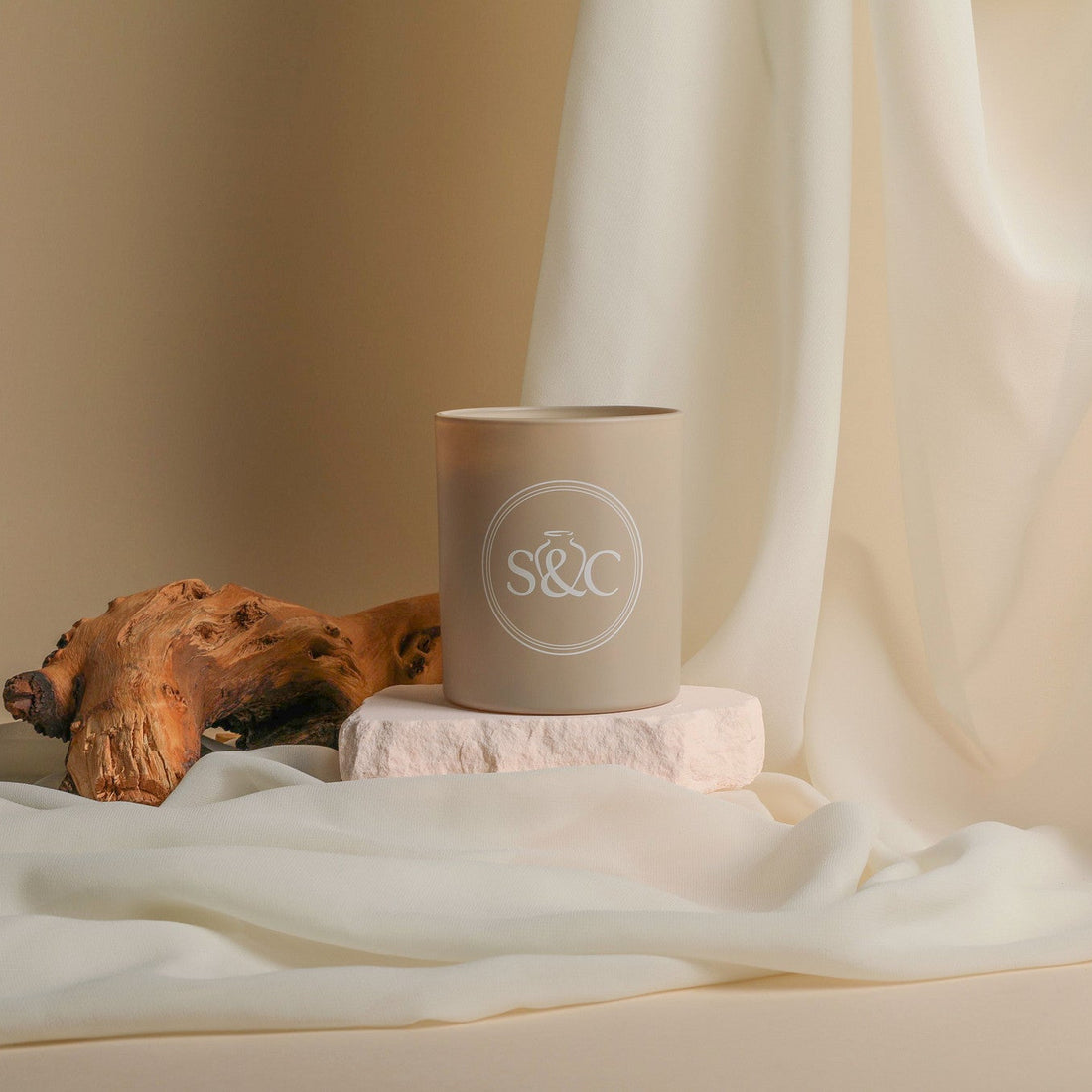 Coastal Linen Candle - 12 oz.| S&amp;C Home