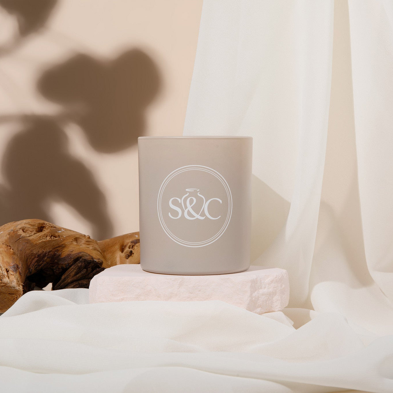 Coastal Linen Candle - 12 oz.| S&amp;C Home - Salt &amp; Creek