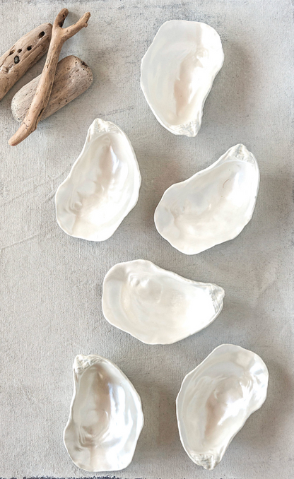 Ceramic Oyster Dish - Salt &amp; Creek