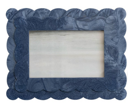 Marbled Scalloped Photo Frame