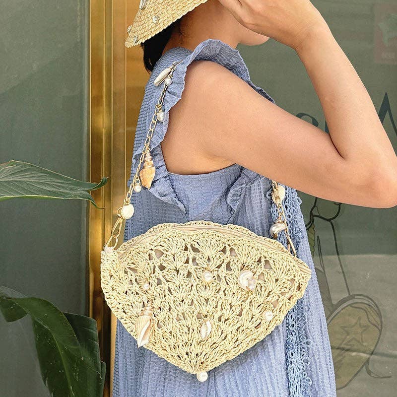 Hand-Woven Hollow Shell Pendant Shoulder Bag