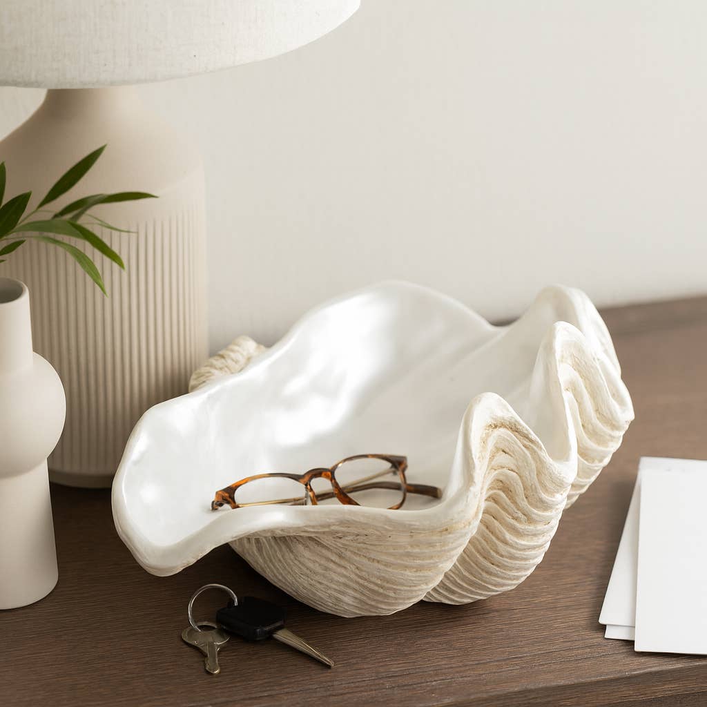 Coastal Muse Clam