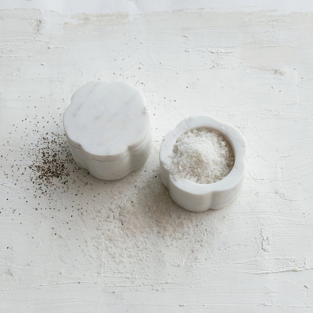 Marble Scalloped Stackable Pot