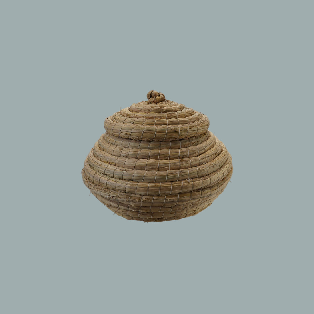 Woven Straw Basket with Lid, Natural