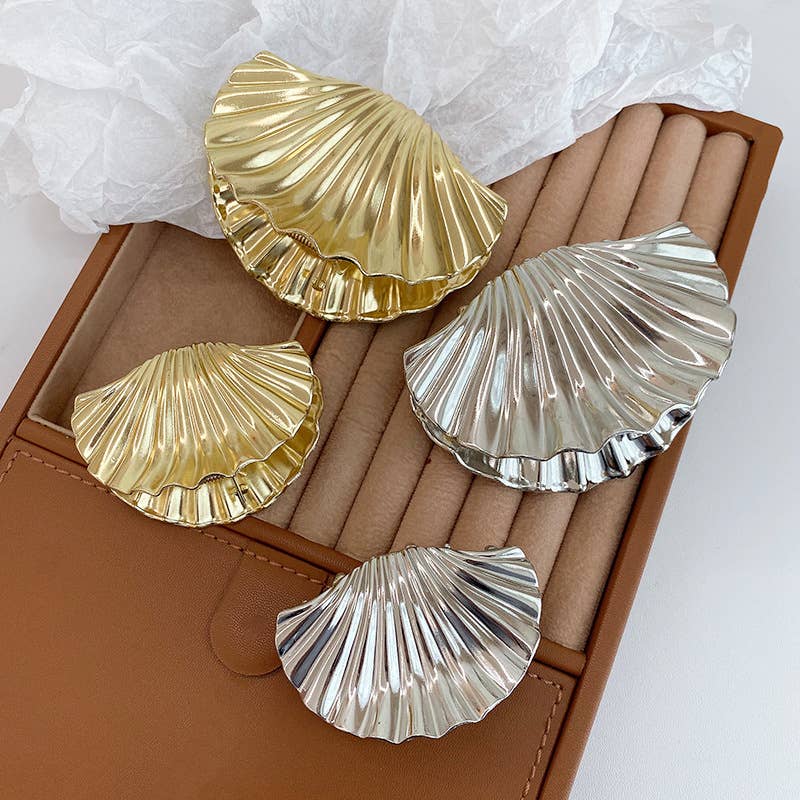 Shell-Shaped Metal Hair Claw Clips - Salt &amp; Creek