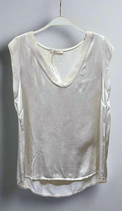 Anabelle V-Neck Top